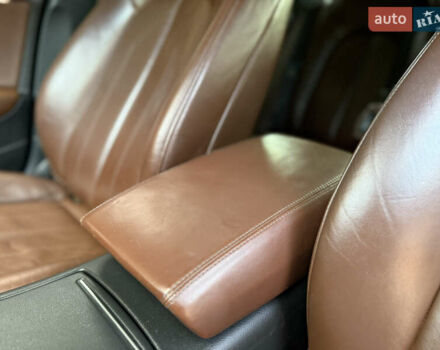 Чорний Ауді А6, об'ємом двигуна 2 л та пробігом 242 тис. км за 13499 $, фото 31 на Automoto.ua