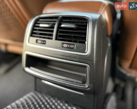 Чорний Ауді А6, об'ємом двигуна 2 л та пробігом 242 тис. км за 13499 $, фото 37 на Automoto.ua