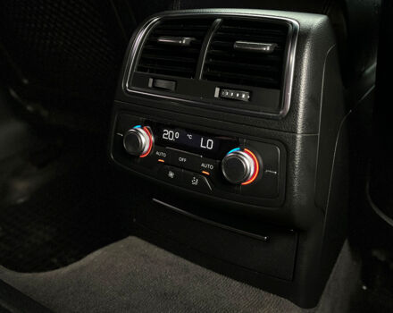 Ауди А6 2011 в Мукачеве на Automoto.ua Черный Ауди А6, объемом двигателя 3 л и пробегом 293 тыс. км за 18900 $, фото 27 на Automoto.ua