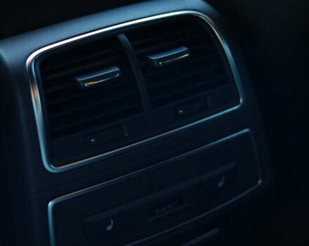 Черный Ауди А6, объемом двигателя 3 л и пробегом 243 тыс. км за 13000 $, фото 7 на Automoto.ua