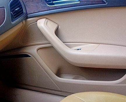 Чорний Ауді А6, об'ємом двигуна 2 л та пробігом 209 тис. км за 13500 $, фото 9 на Automoto.ua