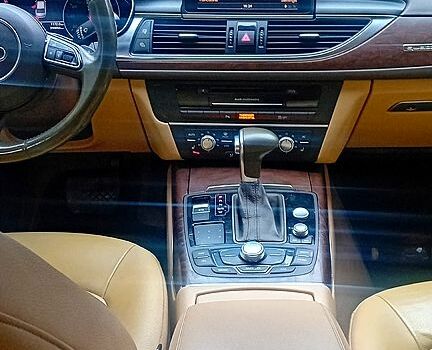 Чорний Ауді А6, об'ємом двигуна 2 л та пробігом 209 тис. км за 13500 $, фото 7 на Automoto.ua