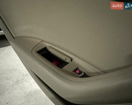 Чорний Ауді А6, об'ємом двигуна 2 л та пробігом 259 тис. км за 14300 $, фото 28 на Automoto.ua