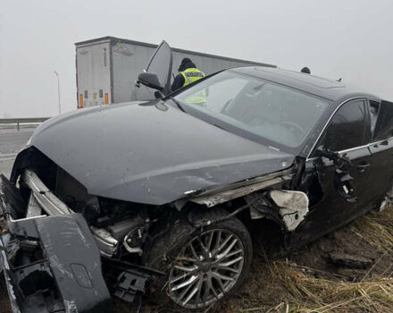 Черный Ауди А6, объемом двигателя 1.98 л и пробегом 120 тыс. км за 8000 $, фото 3 на Automoto.ua