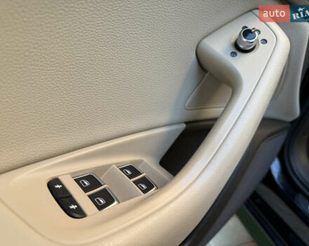 Чорний Ауді А6, об'ємом двигуна 1.97 л та пробігом 269 тис. км за 19700 $, фото 11 на Automoto.ua