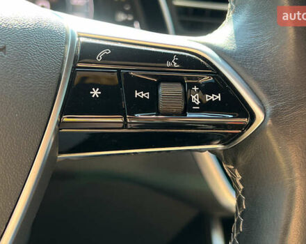 Черный Ауди А6, объемом двигателя 2 л и пробегом 63 тыс. км за 40900 $, фото 10 на Automoto.ua