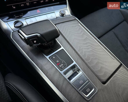 Ауди А6 2023 в Киеве на Automoto.ua Черный Ауди А6, объемом двигателя 2.97 л и пробегом 59 тыс. км за 49000 $, фото 31 на Automoto.ua