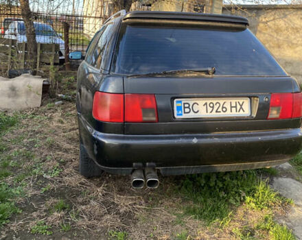 Черный Ауди А6, объемом двигателя 2.6 л и пробегом 419 тыс. км за 2500 $, фото 13 на Automoto.ua