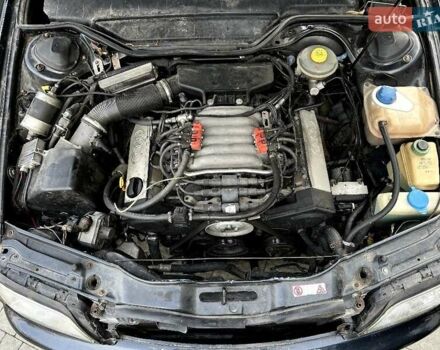 Черный Ауди А6, объемом двигателя 2.8 л и пробегом 331 тыс. км за 2800 $, фото 5 на Automoto.ua