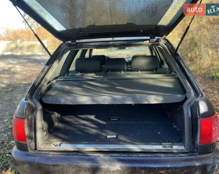 Черный Ауди А6, объемом двигателя 1.9 л и пробегом 401 тыс. км за 1750 $, фото 12 на Automoto.ua