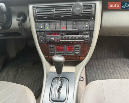 Черный Ауди А6, объемом двигателя 2.6 л и пробегом 273 тыс. км за 3500 $, фото 30 на Automoto.ua