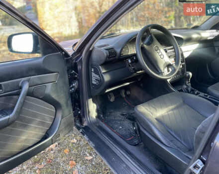 Черный Ауди А6, объемом двигателя 1.9 л и пробегом 401 тыс. км за 1750 $, фото 7 на Automoto.ua