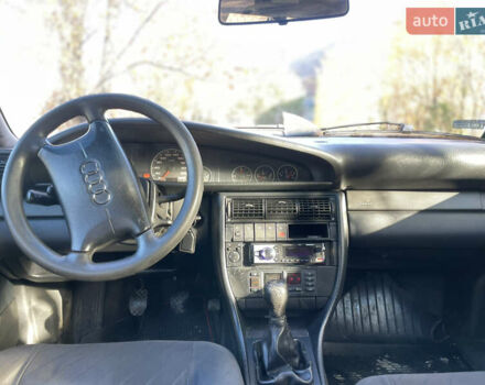 Черный Ауди А6, объемом двигателя 1.9 л и пробегом 401 тыс. км за 1750 $, фото 8 на Automoto.ua