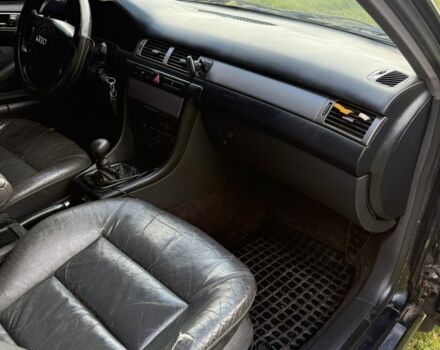 Черный Ауди А6, объемом двигателя 2.5 л и пробегом 350 тыс. км за 3699 $, фото 18 на Automoto.ua