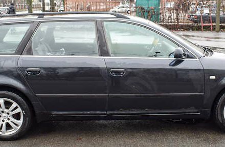 Чорний Ауді А6, об'ємом двигуна 2.5 л та пробігом 345 тис. км за 4200 $, фото 7 на Automoto.ua