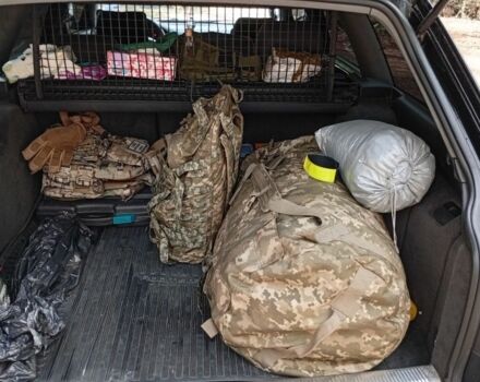 Чорний Ауді А6, об'ємом двигуна 2 л та пробігом 37 тис. км за 2100 $, фото 1 на Automoto.ua