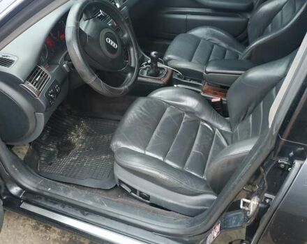 Черный Ауди А6, объемом двигателя 1.8 л и пробегом 250 тыс. км за 5000 $, фото 14 на Automoto.ua
