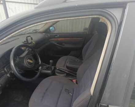 Черный Ауди А6, объемом двигателя 2 л и пробегом 111 тыс. км за 900 $, фото 4 на Automoto.ua