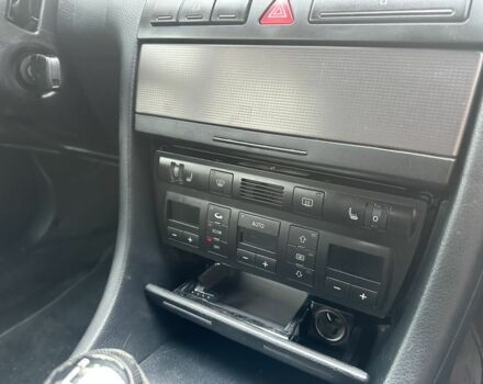 Черный Ауди А6, объемом двигателя 2.5 л и пробегом 300 тыс. км за 1500 $, фото 12 на Automoto.ua