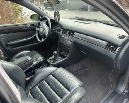 Черный Ауди А6, объемом двигателя 2.5 л и пробегом 300 тыс. км за 1500 $, фото 9 на Automoto.ua