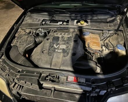 Черный Ауди А6, объемом двигателя 2.5 л и пробегом 318 тыс. км за 2700 $, фото 7 на Automoto.ua