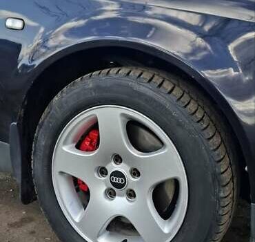 Черный Ауди А6, объемом двигателя 2.5 л и пробегом 383 тыс. км за 4650 $, фото 12 на Automoto.ua