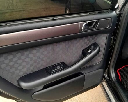 Черный Ауди А6, объемом двигателя 2.5 л и пробегом 384 тыс. км за 5500 $, фото 7 на Automoto.ua