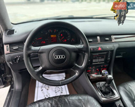 Черный Ауди А6, объемом двигателя 2.5 л и пробегом 376 тыс. км за 3999 $, фото 13 на Automoto.ua