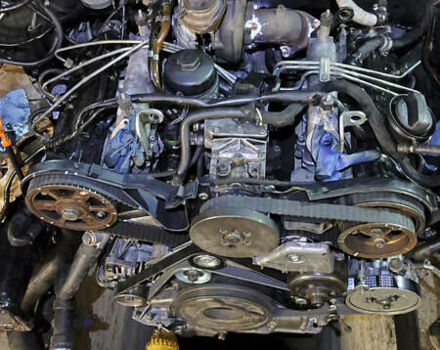 Черный Ауди А6, объемом двигателя 2.5 л и пробегом 474 тыс. км за 4000 $, фото 9 на Automoto.ua