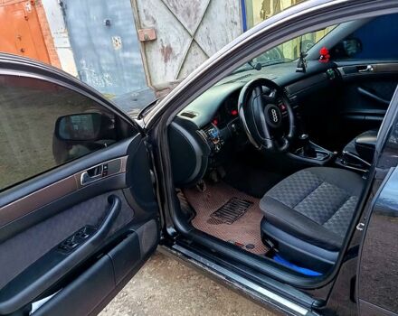Чорний Ауді А6, об'ємом двигуна 1.8 л та пробігом 240 тис. км за 3750 $, фото 6 на Automoto.ua