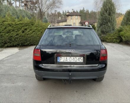 Черный Ауди А6, объемом двигателя 1.8 л и пробегом 300 тыс. км за 1750 $, фото 5 на Automoto.ua