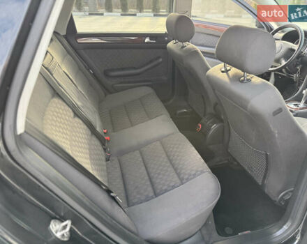 Черный Ауди А6, объемом двигателя 2.5 л и пробегом 350 тыс. км за 3200 $, фото 19 на Automoto.ua