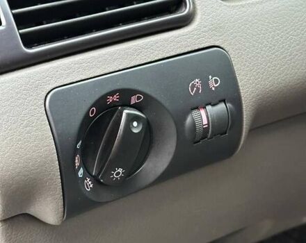 Черный Ауди А6, объемом двигателя 1.78 л и пробегом 215 тыс. км за 5200 $, фото 23 на Automoto.ua