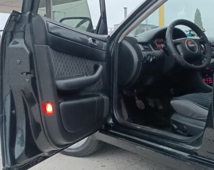 Чорний Ауді А6, об'ємом двигуна 2.5 л та пробігом 260 тис. км за 3188 $, фото 13 на Automoto.ua