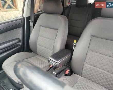 Ауді А6 2004 у Луцьку на Automoto.ua Чорний Ауді А6, об'ємом двигуна 2.5 л та пробігом 402 тис. км за 4800 $, фото 37 на Automoto.ua