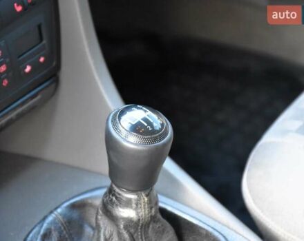 Черный Ауди А6, объемом двигателя 2.5 л и пробегом 290 тыс. км за 4800 $, фото 28 на Automoto.ua