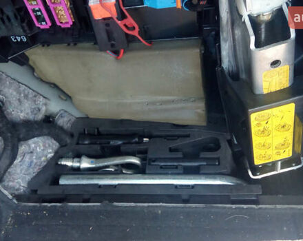 Чорний Ауді А6, об'ємом двигуна 2.7 л та пробігом 400 тис. км за 9500 $, фото 14 на Automoto.ua