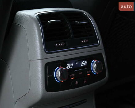 Чорний Ауді А6, об'ємом двигуна 2 л та пробігом 288 тис. км за 18200 $, фото 29 на Automoto.ua