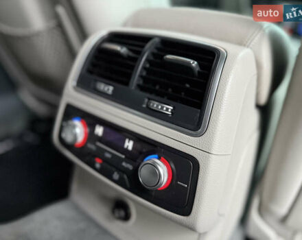 Черный Ауди А6, объемом двигателя 3 л и пробегом 300 тыс. км за 16850 $, фото 99 на Automoto.ua