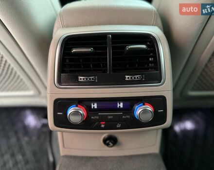 Черный Ауди А6, объемом двигателя 3 л и пробегом 300 тыс. км за 16850 $, фото 106 на Automoto.ua