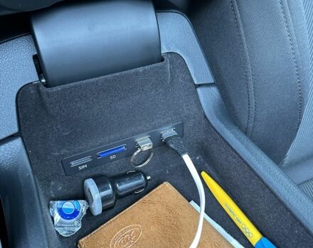 Черный Ауди А6, объемом двигателя 2 л и пробегом 210 тыс. км за 25500 $, фото 5 на Automoto.ua