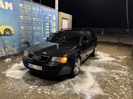 Черный Ауди А6, объемом двигателя 2.5 л и пробегом 400 тыс. км за 2100 $, фото 1 на Automoto.ua