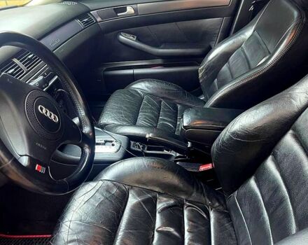 Черный Ауди А6, объемом двигателя 2.5 л и пробегом 370 тыс. км за 5000 $, фото 1 на Automoto.ua