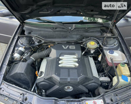 Фіолетовий Ауді А6, об'ємом двигуна 2.6 л та пробігом 266 тис. км за 3999 $, фото 17 на Automoto.ua