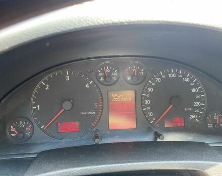 Фиолетовый Ауди А6, объемом двигателя 2.5 л и пробегом 317 тыс. км за 3300 $, фото 22 на Automoto.ua