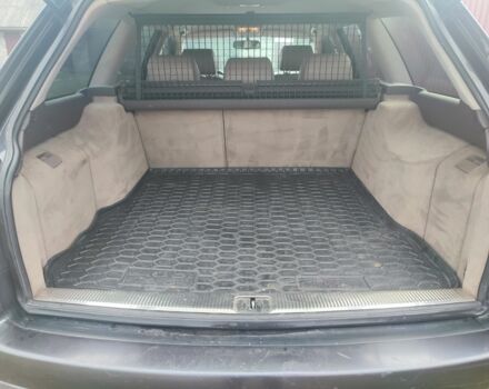 Фиолетовый Ауди А6, объемом двигателя 2 л и пробегом 370 тыс. км за 3500 $, фото 9 на Automoto.ua