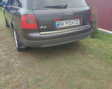 Фиолетовый Ауди А6, объемом двигателя 2 л и пробегом 370 тыс. км за 3500 $, фото 3 на Automoto.ua