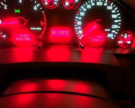 Фиолетовый Ауди А6, объемом двигателя 2.5 л и пробегом 370 тыс. км за 3600 $, фото 1 на Automoto.ua