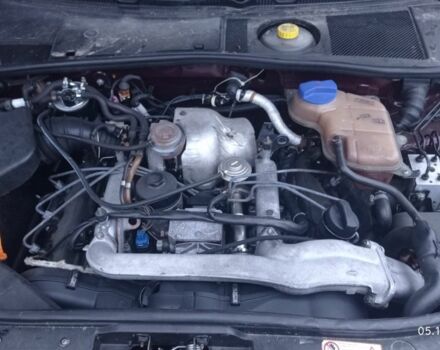 Красный Ауди А6, объемом двигателя 2.5 л и пробегом 300 тыс. км за 3088 $, фото 7 на Automoto.ua