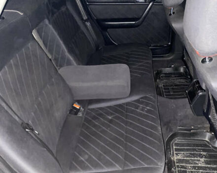 Ауди А6 1995 в Кагарлыке на Automoto.ua Красный Ауди А6, объемом двигателя 2.6 л и пробегом 400 тыс. км за 3700 $, фото 4 на Automoto.ua